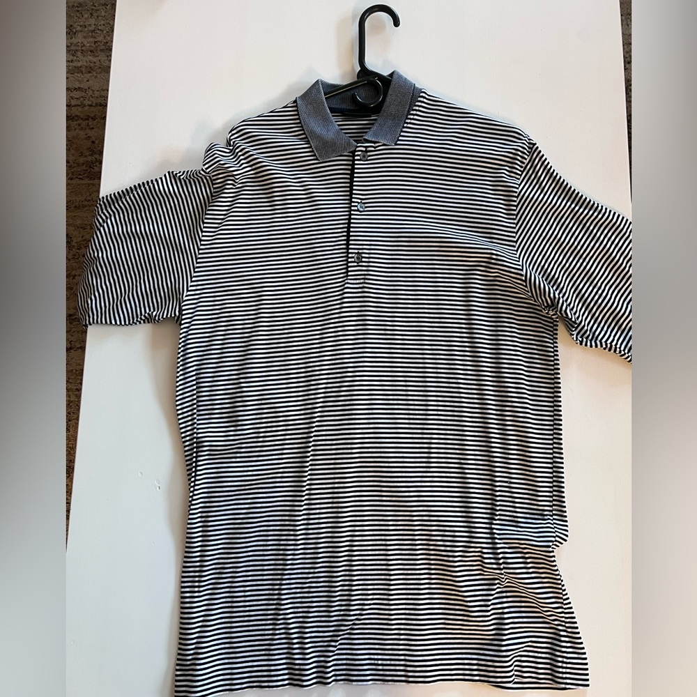 Bobby Jones collard shirt size:L like new